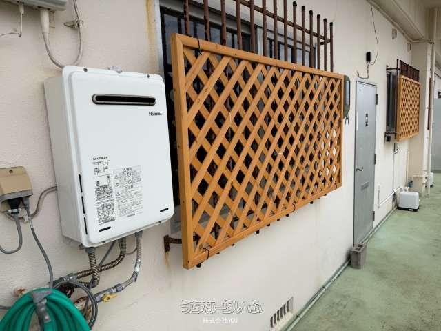 Maruku Apartment 2A for Rent in Ginowan, Okinawa - 2DK Corner Unit - Thumbnail 3