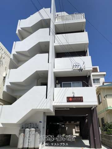 Ginowan Apartment Building for Sale with Rental Income Potential - Thumbnail 2