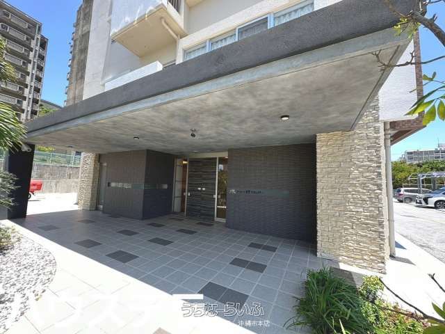 Comfort Yamazato Rycom Tower Condo for Sale in Okinawa City - Thumbnail 3
