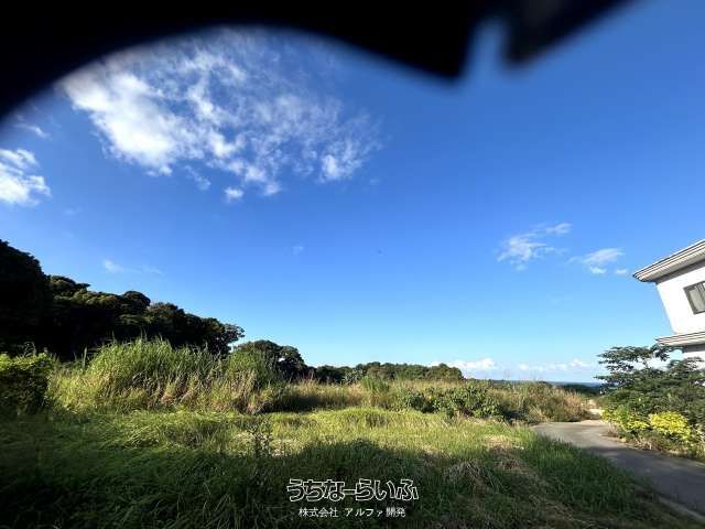 Land for Sale in Nakijin, Okinawa with Ocean and Sunset Views - Thumbnail 2