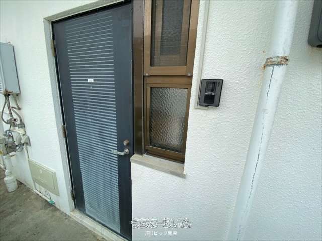 Pet-Friendly 1R Apartment for Rent in Ginowan, Okinawa - Thumbnail 2