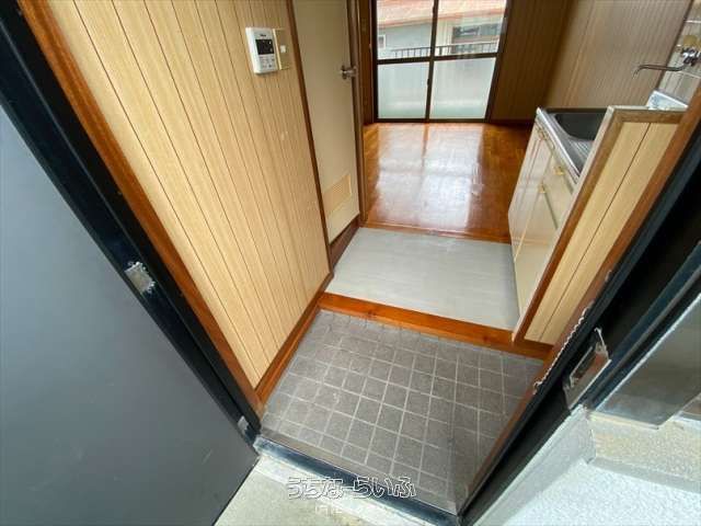 Pet-Friendly 1R Apartment for Rent in Ginowan, Okinawa - Thumbnail 4