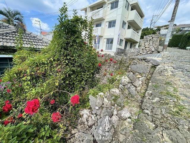 Land for Sale in Historic Shuri Kinjo District, Naha, Okinawa - Thumbnail 4