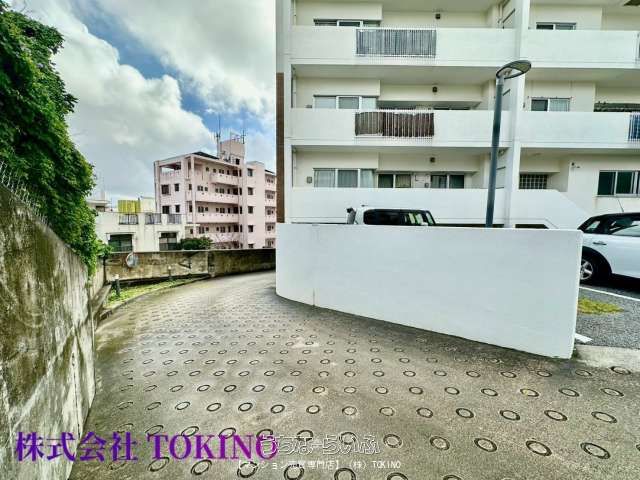 Sazan Palace Hikawa Placid 10F Condo with Ocean & City Views - Thumbnail 3