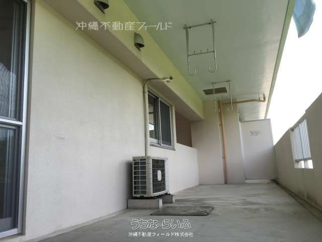 Maruhou Mansion Shiro 407: 2LDK Apartment for Rent in Urasoe - Thumbnail 4
