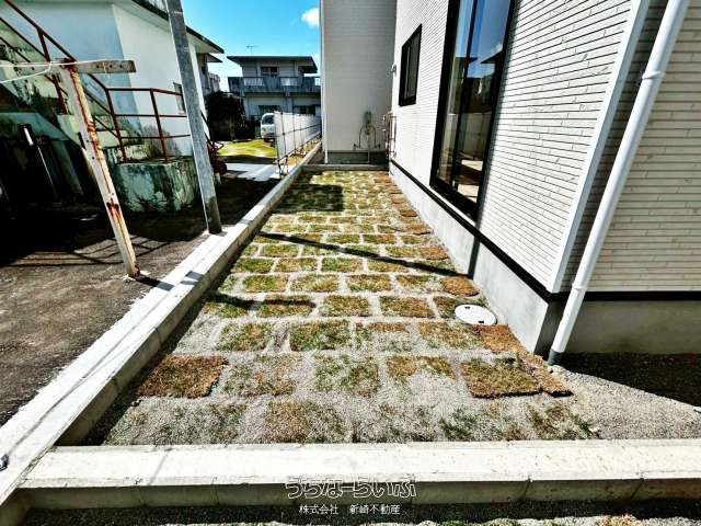 New 4LDK Wooden House for Sale in Ginoza Village, Okinawa - Thumbnail 3