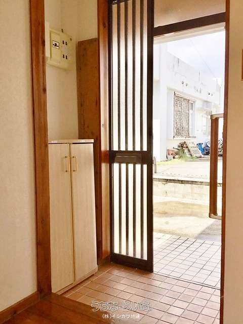 Rental House in Okinawa City - 2LDK, Near Supermarket - Thumbnail 4