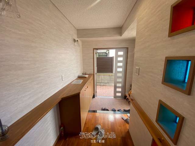 Spacious 5LDK House for Rent in Okinawa City with Garden - Image 1