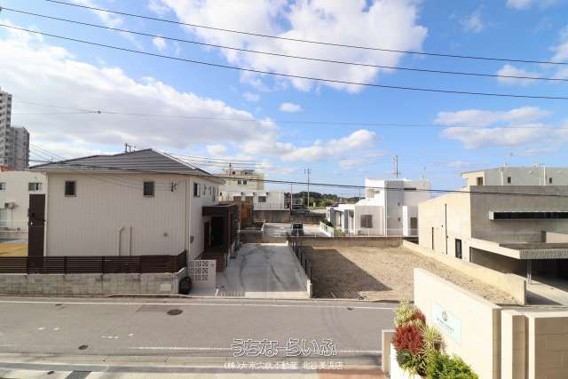 Bears Court Rycom Sun Hills 2LDK Apartment for Sale in Okinawa - Thumbnail 2