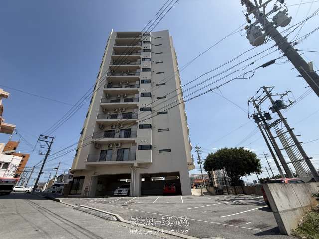 Sky Garden Resort Rycom Condo for Sale in Okinawa City - Thumbnail 2