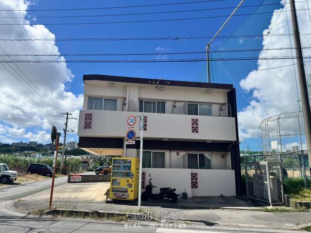 Okinawa City Apartment Building for Sale - 4.83% Yield - Thumbnail 3