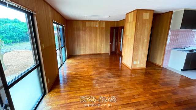 2LDK Detached House for Rent in Nakijin Village, Okinawa - Thumbnail 2