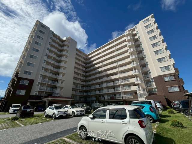 4LDK Apartment for Sale in Naha, Okinawa - F Stage Oroku Miyagi - Thumbnail 2