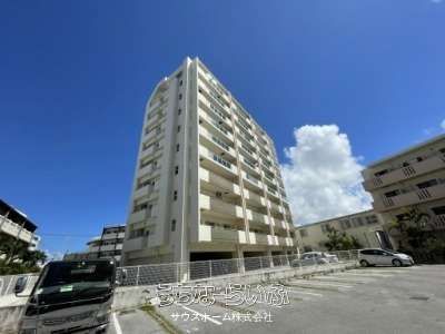 Bears Court Kuwae Sun Life 802: 2LDK Condo for Sale in Chatan, Okinawa - Thumbnail 3