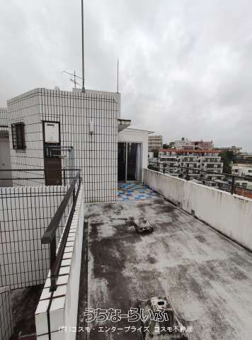 Sunshine Nagata 2DK Apartment for Rent in Naha, Okinawa - Thumbnail 2