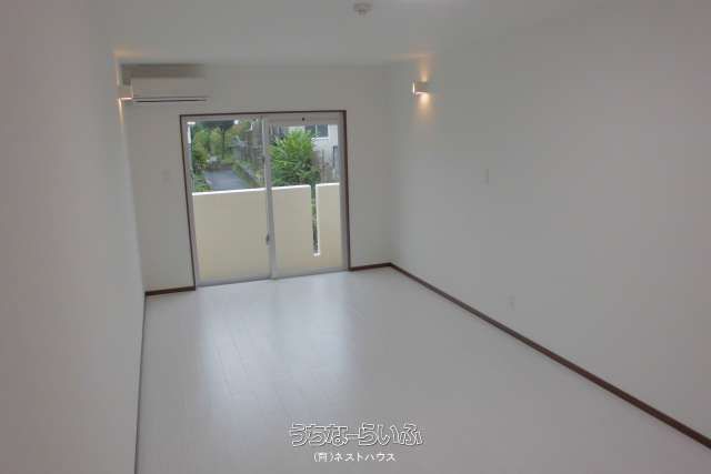 Bellciel 103: 1K Apartment for Rent in Tomigusuku, Okinawa - Thumbnail 3