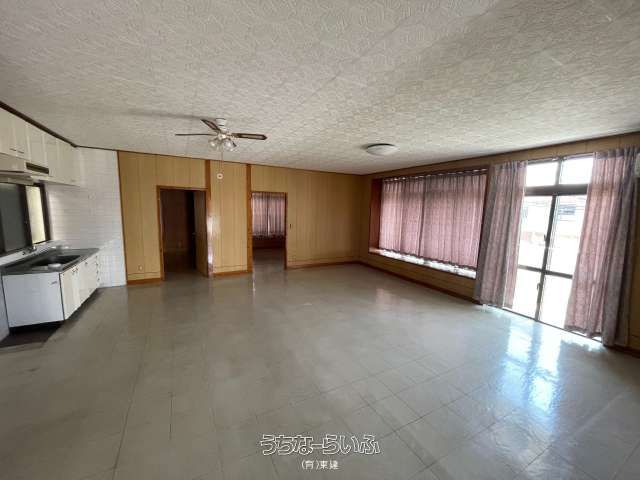 NS Mansion Unit 12: 3LDK Apartment for Rent in Yomitan, Okinawa - Thumbnail 4