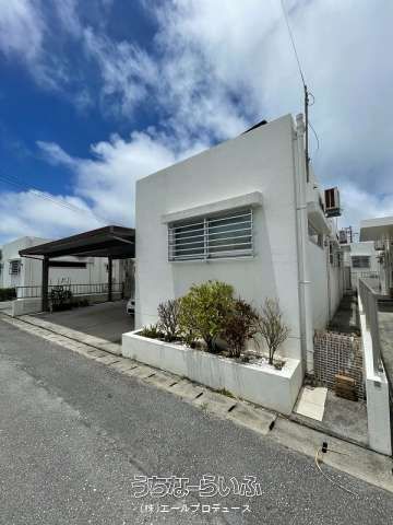 3LDK Single-Story RC House with Solar Panels for Sale in Yaese Town, Okinawa - Thumbnail 4