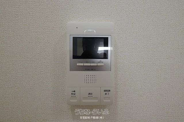 Modern 1K Apartment for Rent in Naha, Okinawa - Maison Shinka - Thumbnail 3