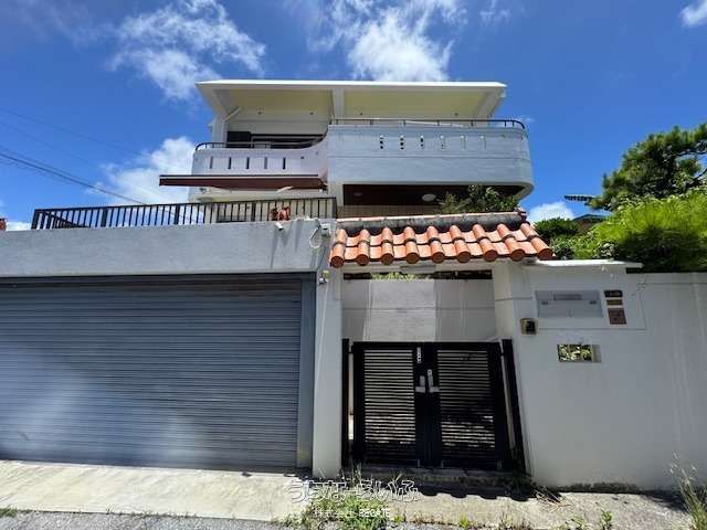 Spacious 4LDK Detached House for Sale in Yaese Town, Okinawa - Thumbnail 2