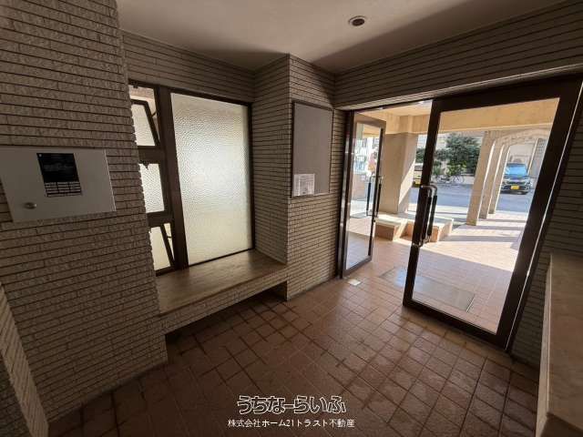Renovated 3LDK Apartment for Sale in Urasoe, Okinawa - Thumbnail 4