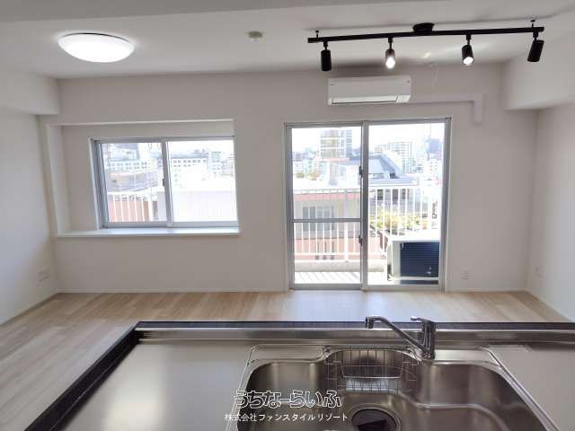Fully Renovated 3LDK Apartment for Sale in Naha, Okinawa - Thumbnail 3