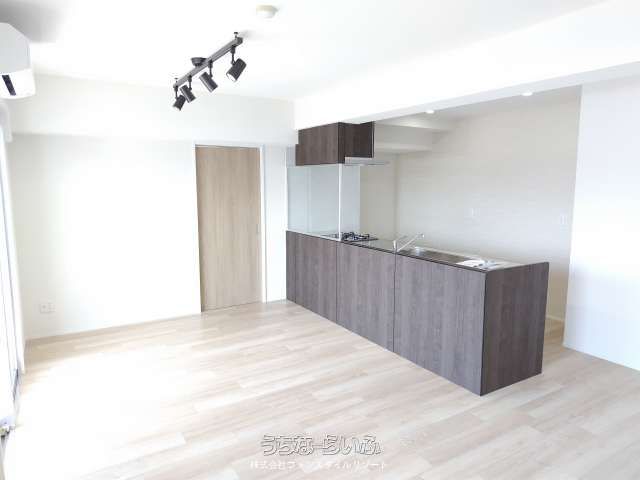 Fully Renovated 3LDK Apartment for Sale in Naha, Okinawa - Thumbnail 4