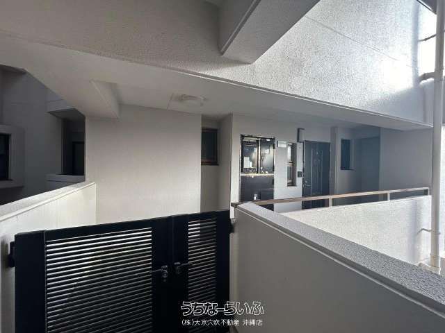 Lions Mansion Matsukawa 4 2LDK Apartment for Sale in Naha - Thumbnail 4