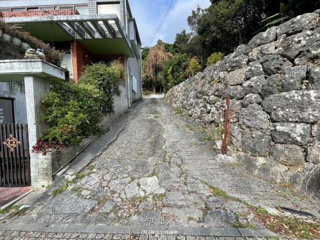 1838 sqm Land for Sale in Naha's Shuri Historical Area, Okinawa - Thumbnail 2