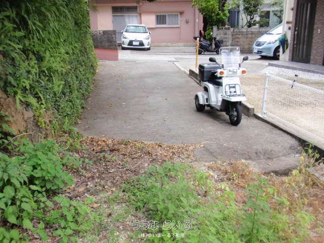 Land for Sale in Naha Shikina with Existing Rental House - Thumbnail 3