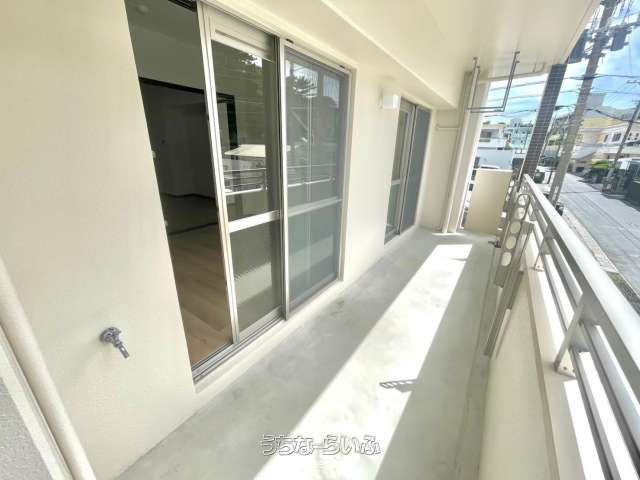 3LDK Apartment for Rent in Chatan, Okinawa with Auto-Lock & Parking - Thumbnail 3