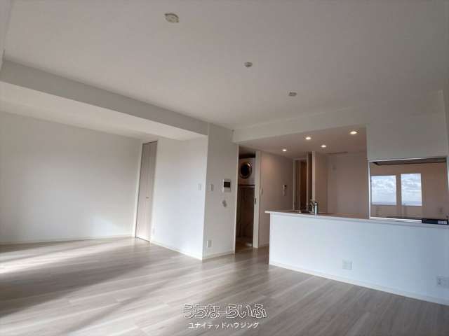 Alpha States Chatan Hills 2LDK Apartment with Ocean View for Sale - Thumbnail 4