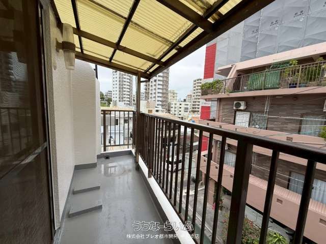 Renovated 3-Story House for Rent in Naha, Okinawa near Omoromachi Station - Thumbnail 4