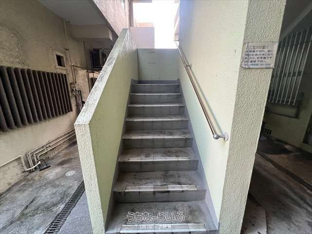 2K Apartment for Rent in Naha Akebono, Okinawa - 32,000 Yen - Thumbnail 3