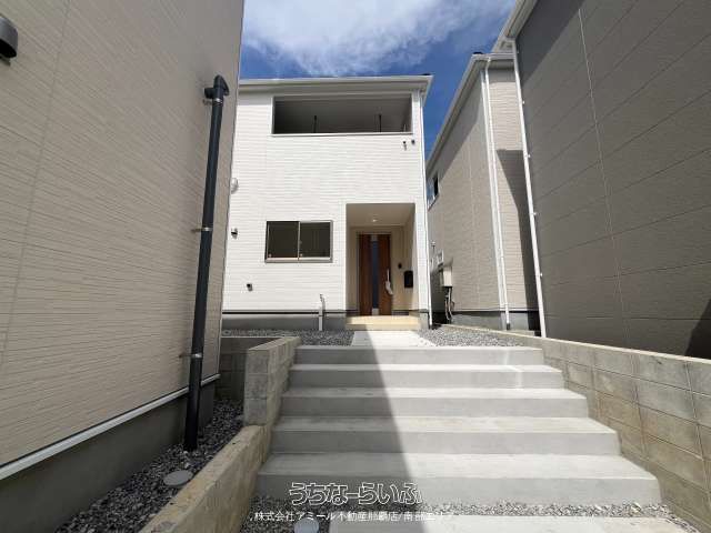 New 4LDK House for Sale in Itoman, Okinawa with Cashback Offer - Thumbnail 2