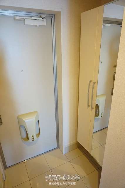 1K Apartment for Rent in Naha, Okinawa - Near Asahibashi Station - Thumbnail 3