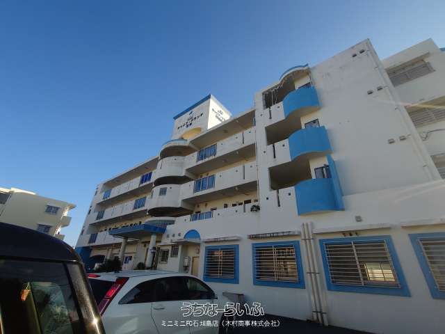 Large Income Apartment Building for Sale in Ishigaki, Okinawa - Image 1