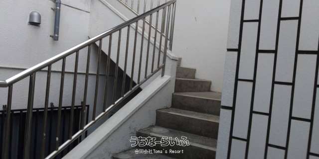 Pet-Friendly 3LDK Apartment for Rent in Ginowan, Okinawa - Thumbnail 3