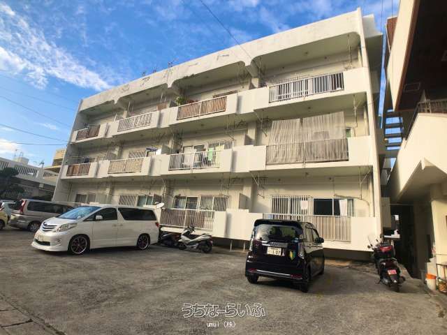 12-Unit Apartment Building for Sale in Naha, Okinawa - 130M Yen - Thumbnail 2