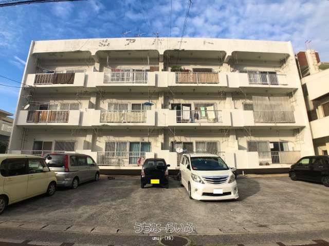 12-Unit Apartment Building for Sale in Naha, Okinawa - 130M Yen - Image 1