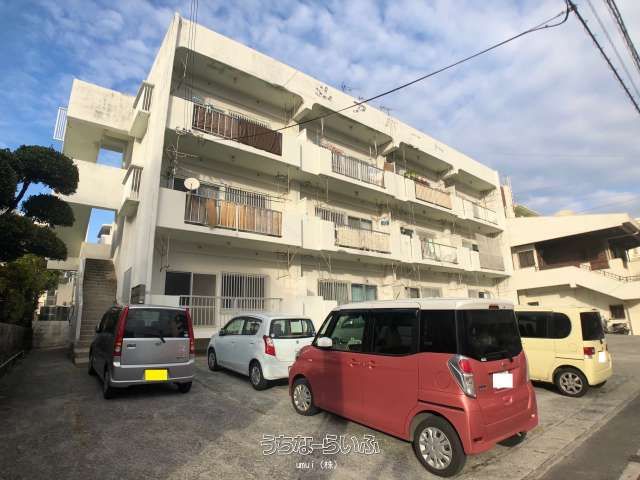 12-Unit Apartment Building for Sale in Naha, Okinawa - 130M Yen - Thumbnail 3