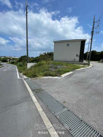 111 sqm Land for Sale in Tabaru, Uruma City, Okinawa - Thumbnail 3