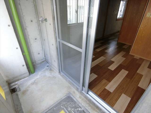Pet-Friendly 1K Apartment for Rent in Urasoe City, Okinawa - Thumbnail 2