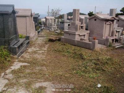 Elegant Black Granite Cemetery Plot Near Kaiho High School, Haebaru — Land, Haebaru, Okinawa