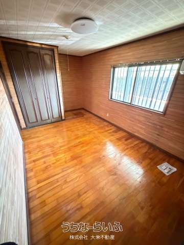 5LDK House for Rent in Ginowan Village, Okinawa with Garden - Thumbnail 2