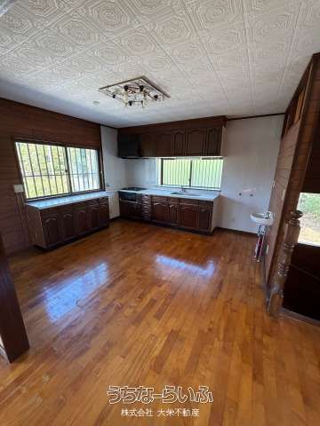 5LDK House for Rent in Ginowan Village, Okinawa with Garden - Thumbnail 4