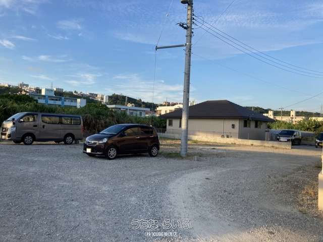 Rental Parking Space in Shioya, Uruma City, Okinawa - Thumbnail 2