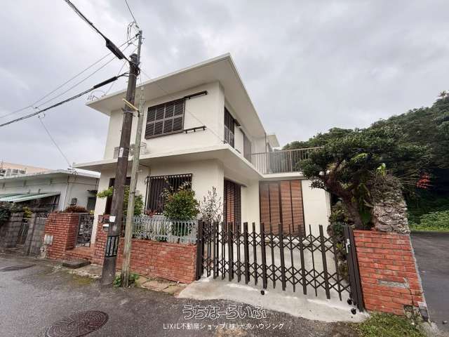 Renovated 4LDK House for Rent in Tomigusuku, Okinawa - Thumbnail 2
