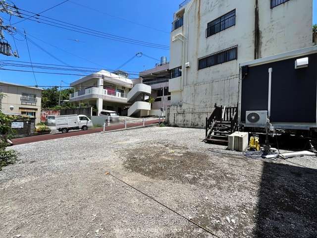 153.58 sqm Residential Land for Sale in Naha's Tsubogawa Area - Thumbnail 2