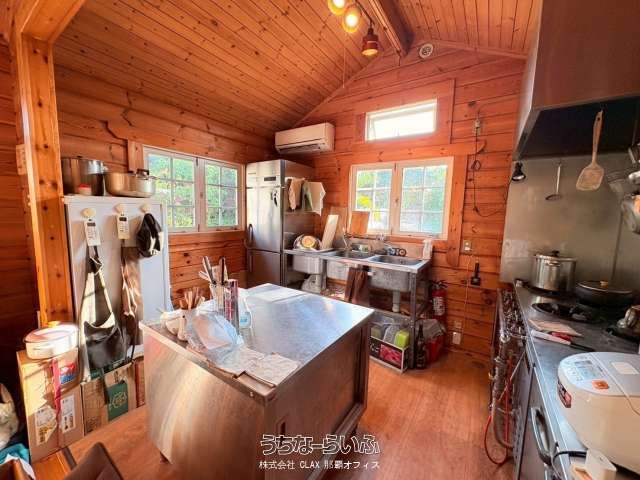 Log House for Sale in Miyakojima with 5+ Car Parking - Thumbnail 3